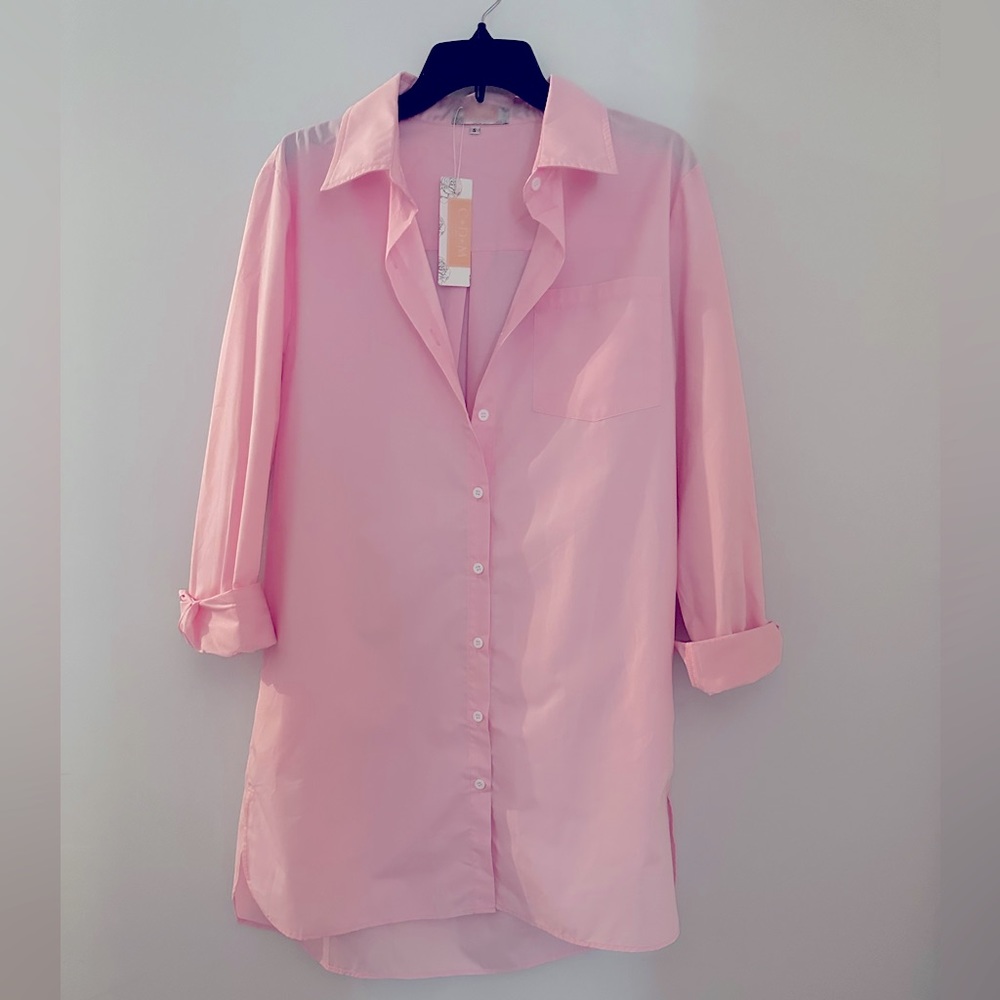 Light pink women’s collared shirt dress
